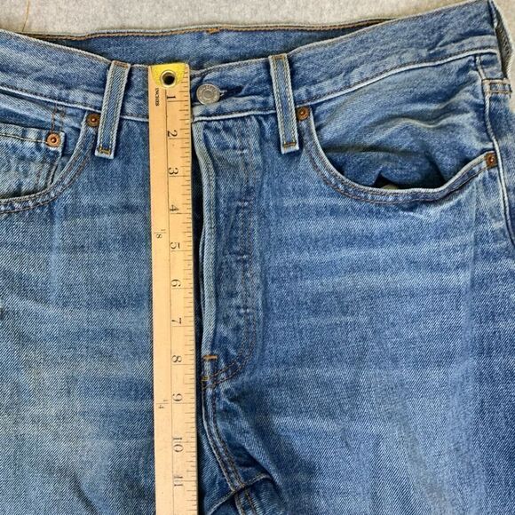 Levis Mens Size 30x30 Distressed Denim Jeans Blue Zip Fly Pockets Destroyed - Picture 2 of 7